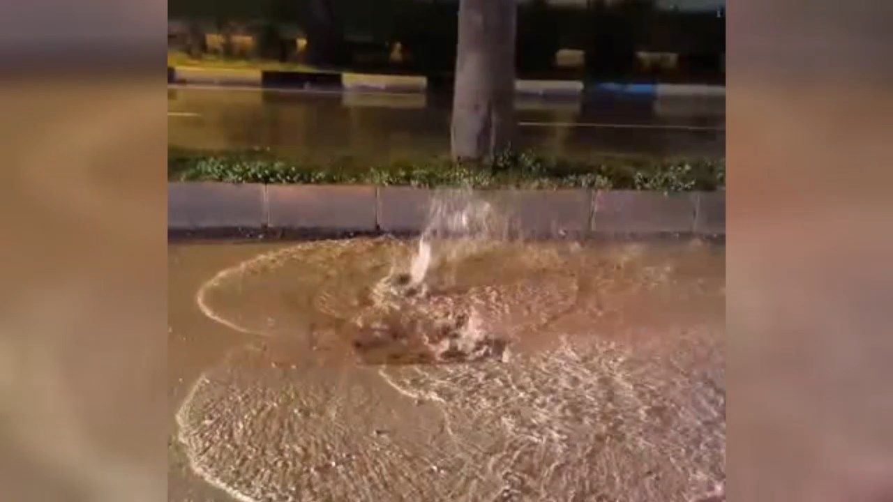 Yol üzerindeki çukurlar araçlara zarar veriyor…