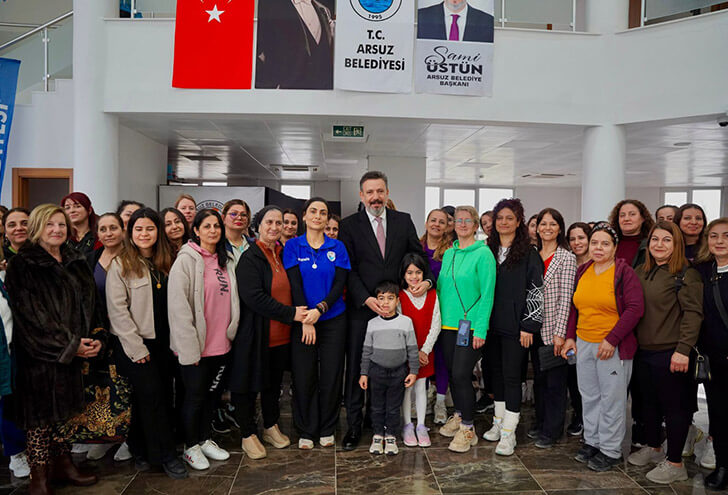 Sami Üstün : Kadınlarımız güçlendikçe Arsuz güçleniyor!