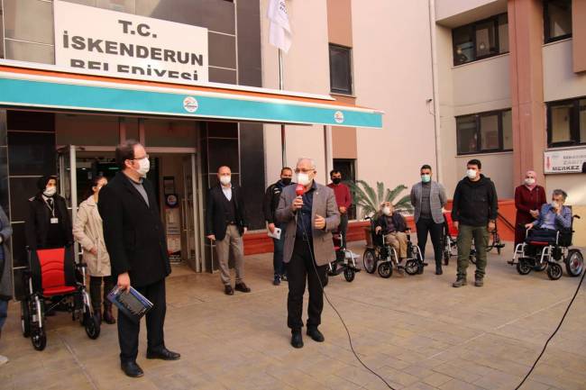 BAŞKAN FATİH TOSYALI:ENGELLİ BİREYLERE  AKÜLÜ TEKERLEKLİ ARAÇ DESTEĞİMİZİ SÜRDÜRÜYORUZ