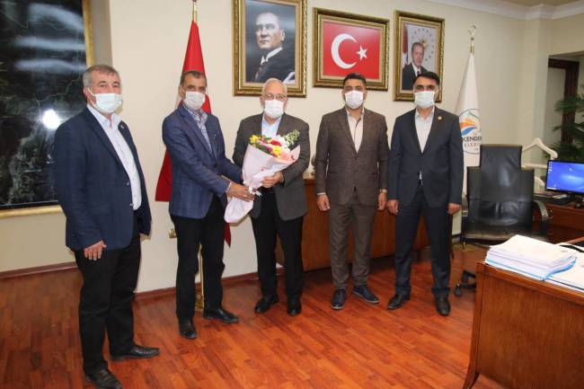 BAŞKAN FATİH TOSYALI, KONUKLARINI MAKAMINDA AĞIRLADI