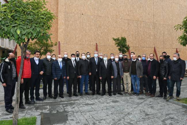 AK Parti İl Başkanı Adem Yeşildal ve Antakya Belediye Başkanı İzzettin Yılmaz    Köprübaşı ve Saray Caddesi Esnafını Ziyaret Ettiler 