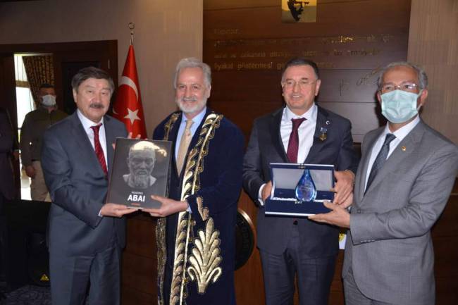 İTSO’da Türkiye Cumhuriyetleri Bağımsızlığının   30. Yıl Dönümü Etkinlikleri Kapsamında, İş Dünyası İle İstişare Toplantısı Düzenlendi