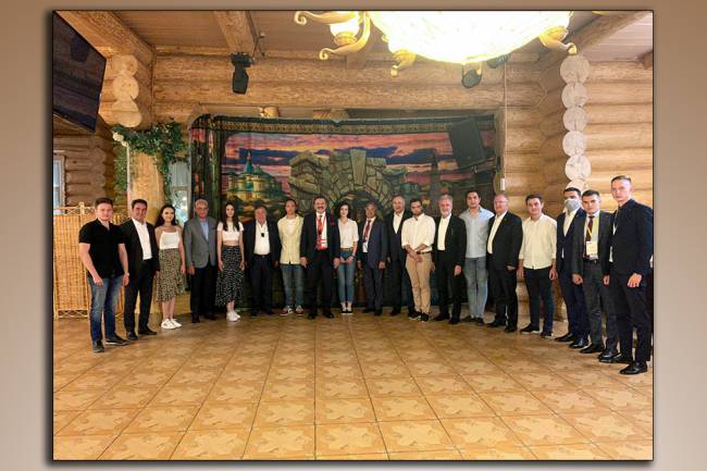 İTSO Başkanı Yılmaz, TOBB Heyeti ile Birlikte Kazak İş İnsanları ile Buluştu