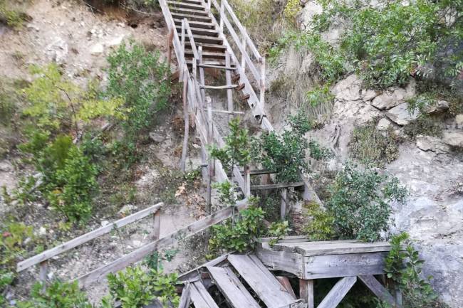 PAYAS DAMLATAŞ MAĞARASI KADERİNE TERK EDİLDİ