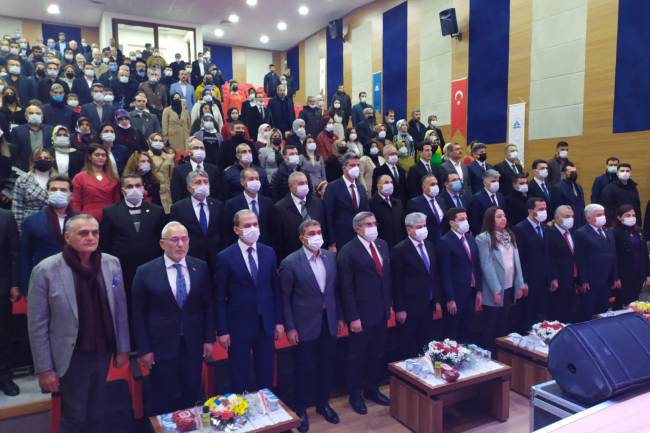 YAYLADAĞI KÜLTÜR MERKEZİ VE MİLLET KÜTÜPHANESİ HİZMETE AÇILDI