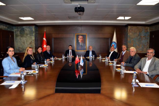 Arsuz Kaymakamı Hacı Hasan Gökpınar İTSO’yu Ziyaret Etti “Bölge Ekonomisi ve Yatırımlar Değerlendirildi”