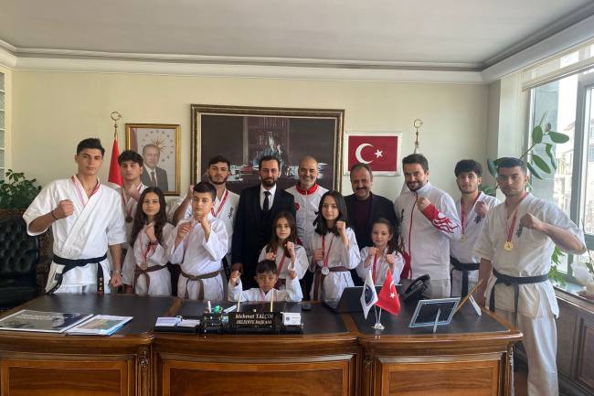 YAYLADAĞI BELEDİYESİ KARATE SPOR KULÜBÜNDEN BAŞARI