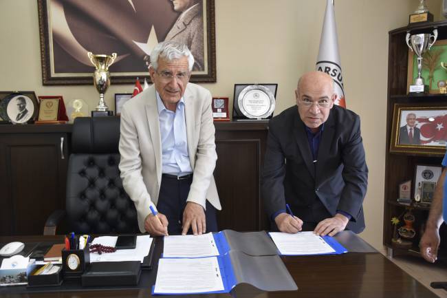 ARSUZ BELEDİYESİ VE ARSUZ TAPU MÜDÜRLÜĞÜ ARASINDA PROTOKOL İMZALANDI