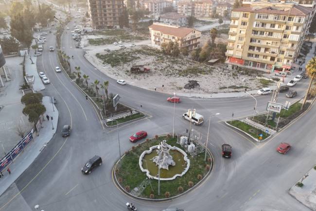 HBB’DEN ANTAKYA VE DEFNE’DE ASFALT HAMLESİ