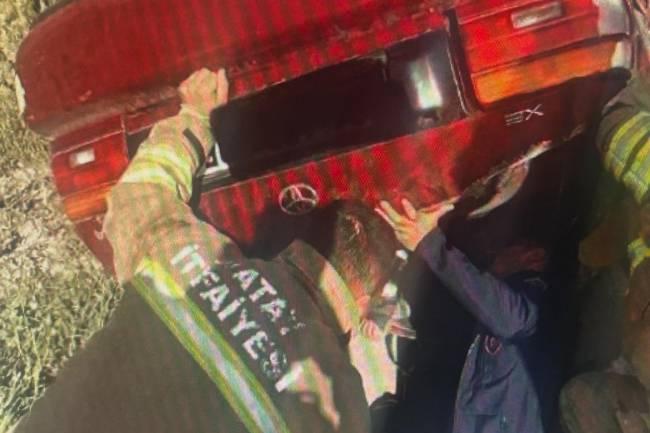 Hatay'da Takla Atan Araçta 2 Yaralı