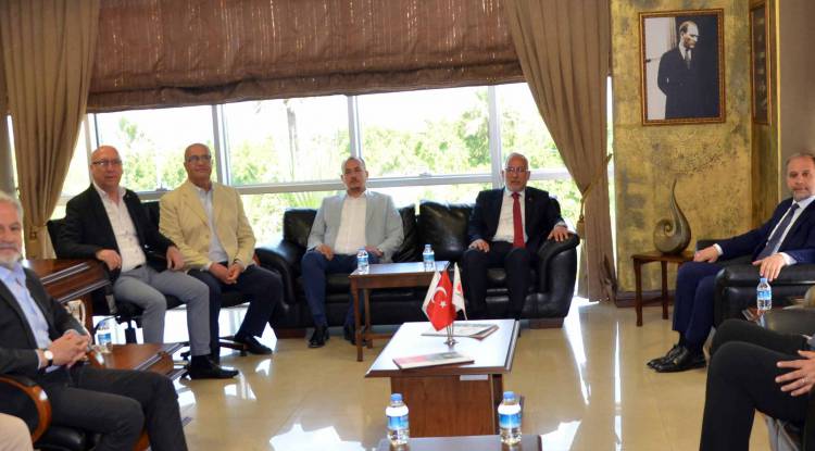 Ak Parti Hatay Milletvekili Özel ve Belediye Başkanı Tosyalı İTSO’yu Ziyaret Etti.