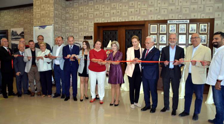 İTSO’nun Ev Sahipliğinde Rolyef Resim Sergisi Açıldı