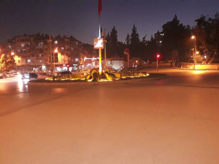 HBB KENT ESTETİĞİNE ÖNEM VERİYOR  CADDE VE SOKAKLAR IŞIL IŞIL  HATAY YENİ YILA IŞIL IŞIL GİRİYOR