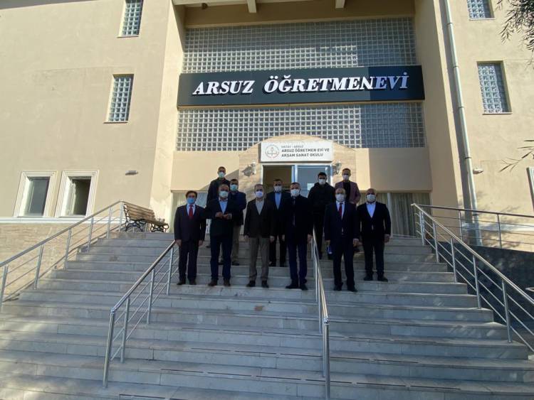 Arsuz’un En Güzel Manzaralı Kafesi Öğretmenevine Yapılıyor...