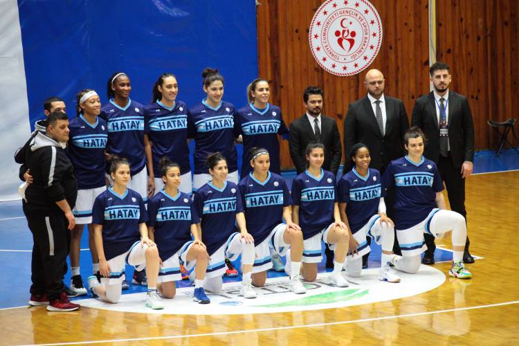 TÜRK DERBİSİNDE ZAFER HATAY BÜYÜKŞEHİR BELEDİYESPOR’UN