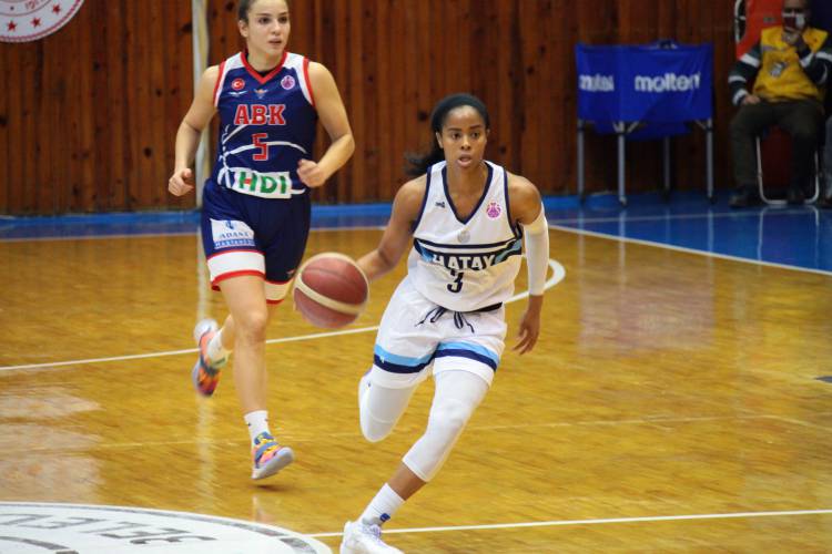 TÜRK DERBİSİNDE ZAFER HATAY BÜYÜKŞEHİR BELEDİYESPOR’UN