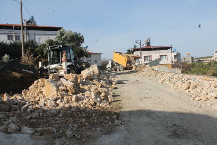 Samandağ Belediyesi Çalışmalarına Hız Kesmeden Devam Ediyor