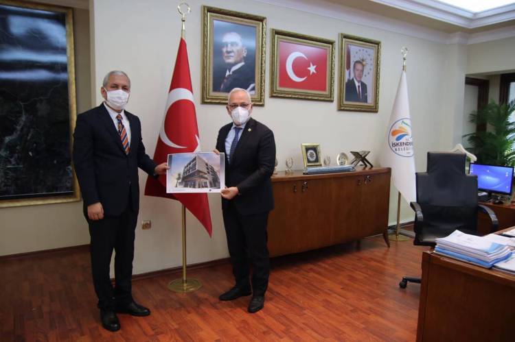 BAŞKAN FATİH TOSYALI KONUKLARINI MAKAMINDA AĞIRLADI