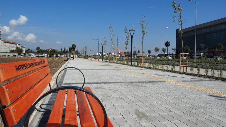 BAŞKAN SAVAŞ ANTAKYA-İSKENDERUN YOLUNDAKİ ÇALIŞMALARI YERİNDE İNCELEDİ HBB’NİN ÇALIŞMALARI BÖLGEYE DEĞER KATIYOR YENİ SOSYAL ALANLAR BÜYÜK BEĞENİ TOPLADI