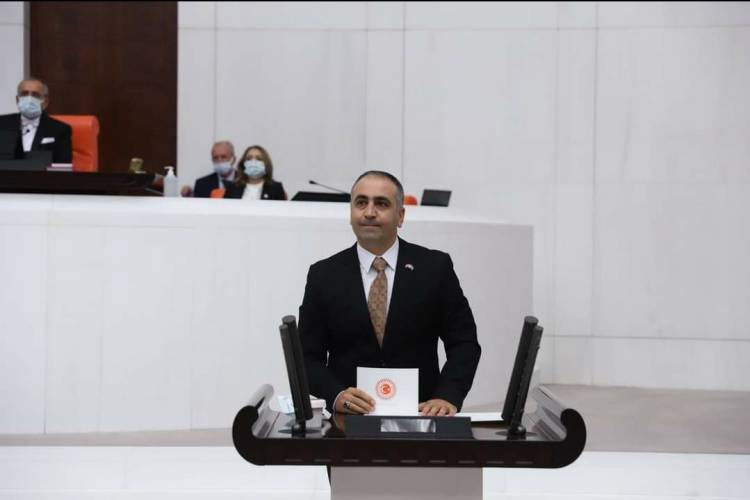 Milliyetçi Hareket Partisi(MHP) Hatay Milletvekili Lütfi Kaşıkçı, sosyal medya hesapları üzerinden yaptığı canlı yayında gündeme dair açıklamalarda bulundu.