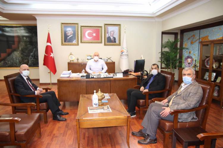 BAŞKAN FATİH TOSYALI, KONUKLARINI MAKAMINDA AĞIRLADI