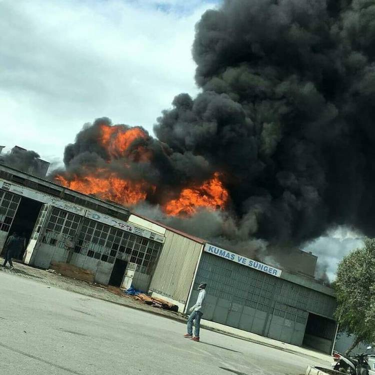 SANAYİDE ÇIKAN YANGIN SÖNDÜRÜLDÜ