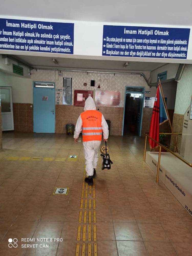 BAŞKAN YAVUZ YÜZ YÜZE EĞİTİM ÖNCESİ OKULLARDA DEZENFEKTE YAPTIRDI