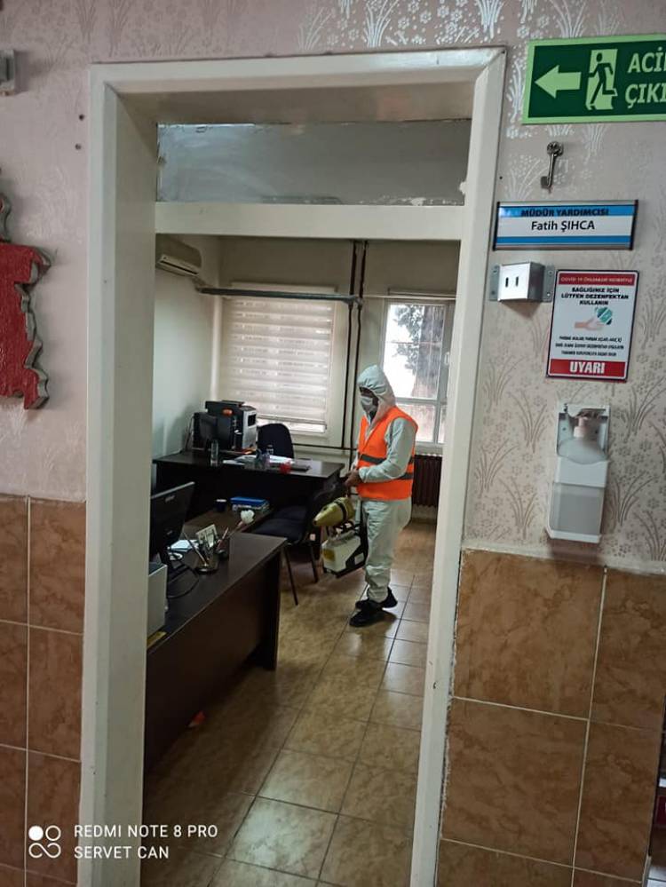 BAŞKAN YAVUZ YÜZ YÜZE EĞİTİM ÖNCESİ OKULLARDA DEZENFEKTE YAPTIRDI