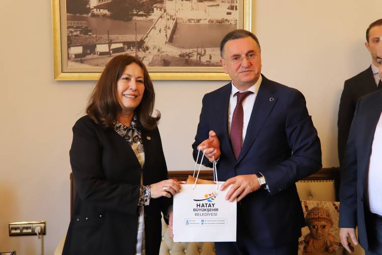 İYİ PARTİ’DEN BAŞKAN SAVAŞ’A ZİYARET İYİ PARTİ GENEL BAŞKAN YARDIMCISI ŞENOL SUNAT VE BERABERİNDEKİ HEYET BAŞKAN SAVAŞ’I ZİYARET ETTİ