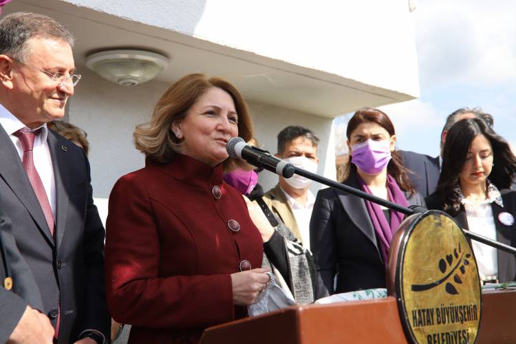 DÜNYA KADINLAR GÜNÜ’NDE ANLAMLI AÇILIŞ KADIN DAYANIŞMA MERKEZİNİN AÇILIŞI GERÇEKLEŞTİ