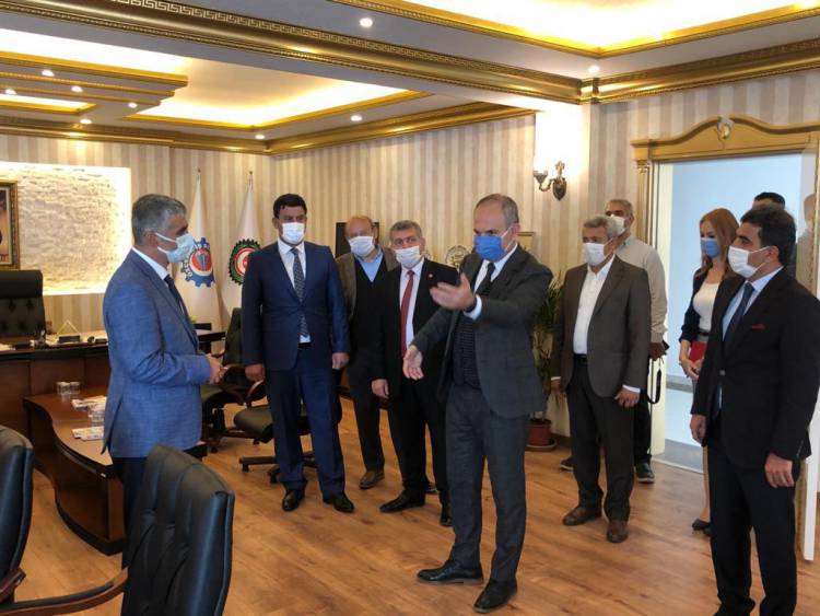 Kaymakam YÖNDEN den Özçelik-iş sendikasına hayırlı olsun ziyareti 