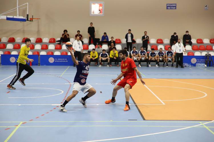 HATAY BÜYÜKŞEHİR BELEDİYESPOR YARI FİNALE GÖZ KIRPTI TÜRKİYE KUPASI’NDA HATAY BÜYÜKŞEHİR BELEDİYESPOR RÜZGÂRI ESTİ