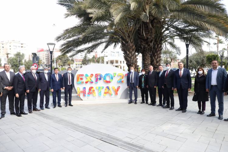 CHP GENEL BAŞKAN YARDIMCISI SEYİT TORUN HATAY’DA CHP HEYETİ ANTAKYA VAKIF İŞHANI ALANINI İNCELEDİ
