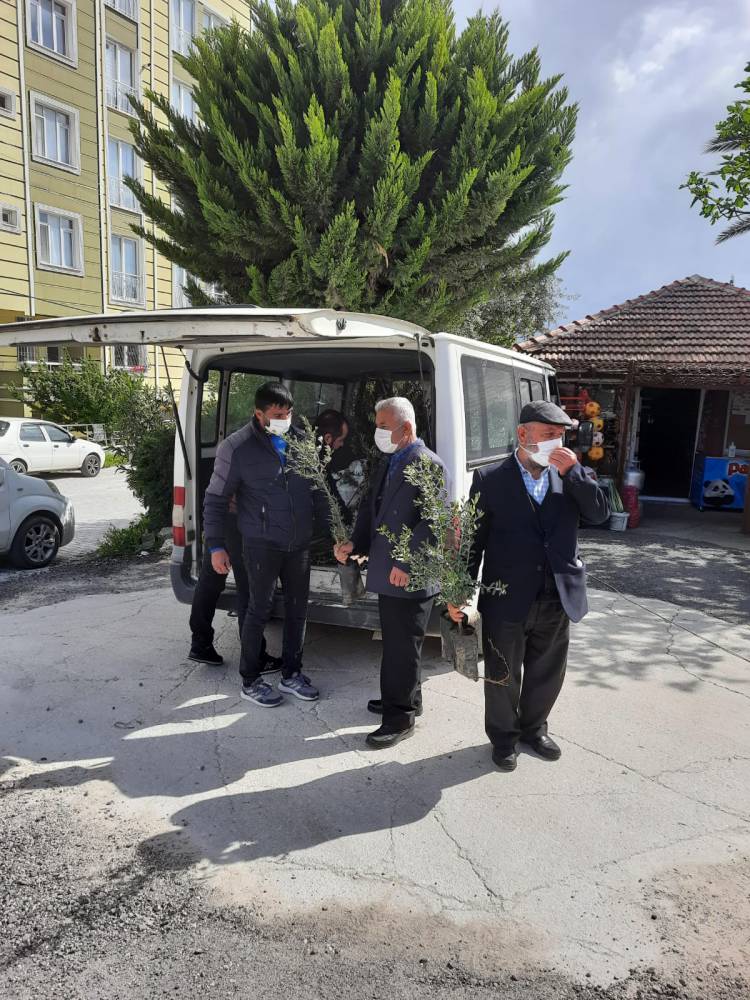 Hüzün Yılımız MİNNET ve ÖZLEMLE    BTP Hatay İl Başkanlığı  tarafından Prof Dr Haydar Baş ve H. Hüseyin BAYRAM Dede için Mevlidi Şerif programı tertip edildi.