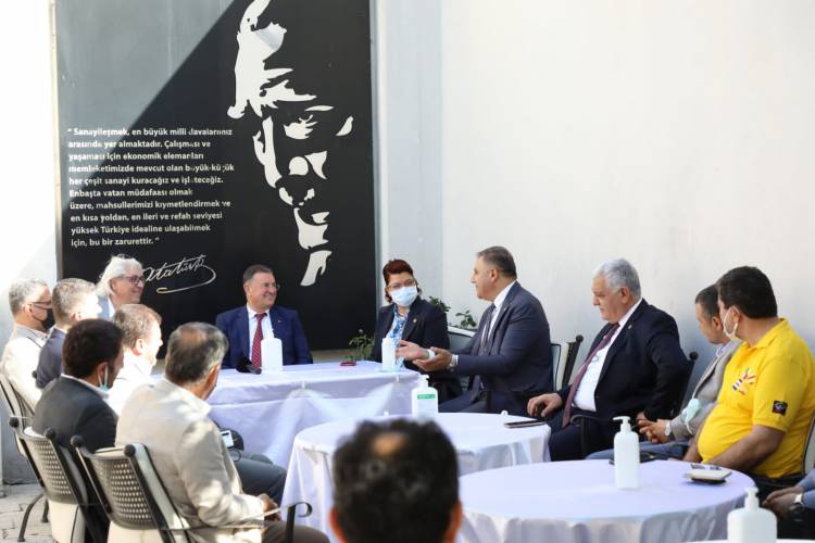 HBB BAŞKANI SAVAŞ: HADO SEFERLERİ YAZ AYLARINDA BAŞLAYACAK BAŞKAN SAVAŞ HATAYLI İŞ İNSANLARI İLE BULUŞTU HATAYLI İŞ İNSANLARI BAŞKAN SAVAŞ’I KONUK ETTİ