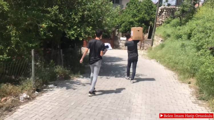 BELEN İMAM HATİP ORTAOKULU AİLESINDEN İHTİYAÇ SAHİBİ AİLELERE  RAZAMAN KUMANYASI DAĞITIMI