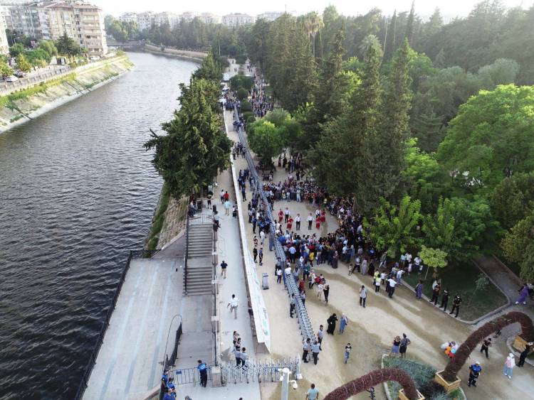 HBB’DEN 82. YILA ÖZEL 82 METRELİK KÜNEFE