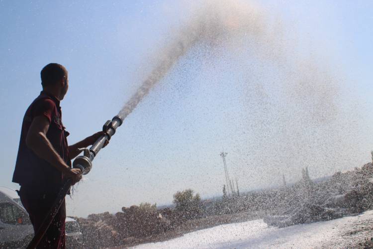 Gönüllü gençler, her yıl 25 Eylül - 1 Ekim tarihlerinde kutlanan İtfaiye Haftası (Yangından Korunma Haftası) dolayısıyla İtfaiye İstasyonu ve Orman Teşkilatına ziyaret gerçekleştirdiler.