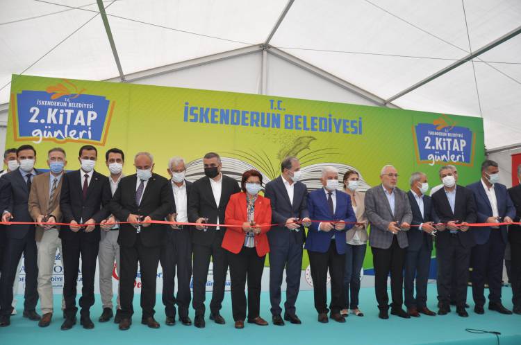 İSKENDERUN 2. KİTAP GÜNLERİNİN RESMİ AÇILIŞI GERÇEKLEŞTİRİLDİ