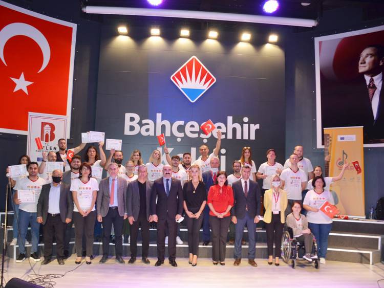 Belen Kaymakamlığı İşbirliği ile Ülkemizde Gerçekleştirilen Erasmus+ KA227 “restART for  ART” Müzik Projesi tamamlanarak final gösterisi ile sona erdi