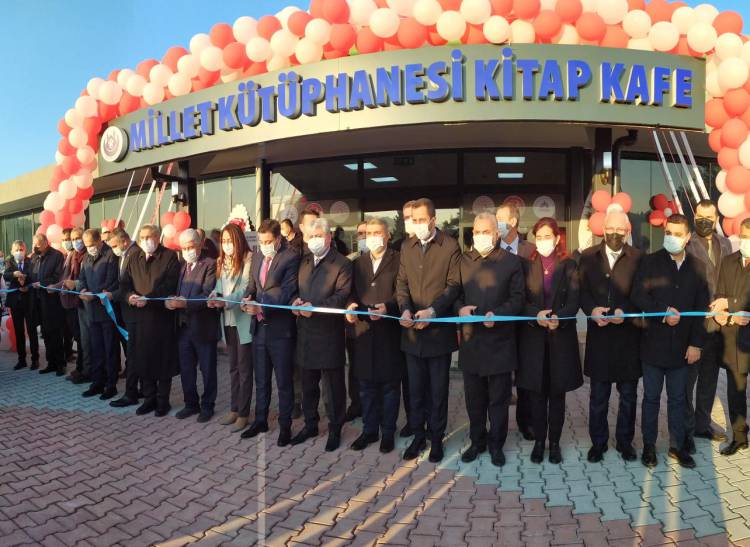 YAYLADAĞI KÜLTÜR MERKEZİ VE MİLLET KÜTÜPHANESİ HİZMETE AÇILDI