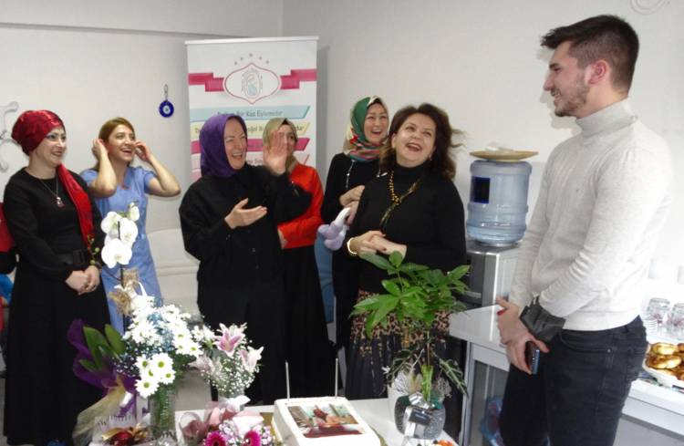 7 Bin Bebek Kucağına Doğdu