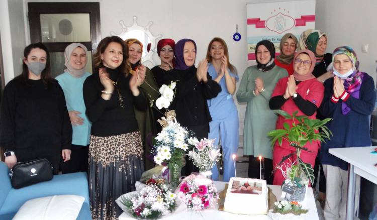 7 Bin Bebek Kucağına Doğdu