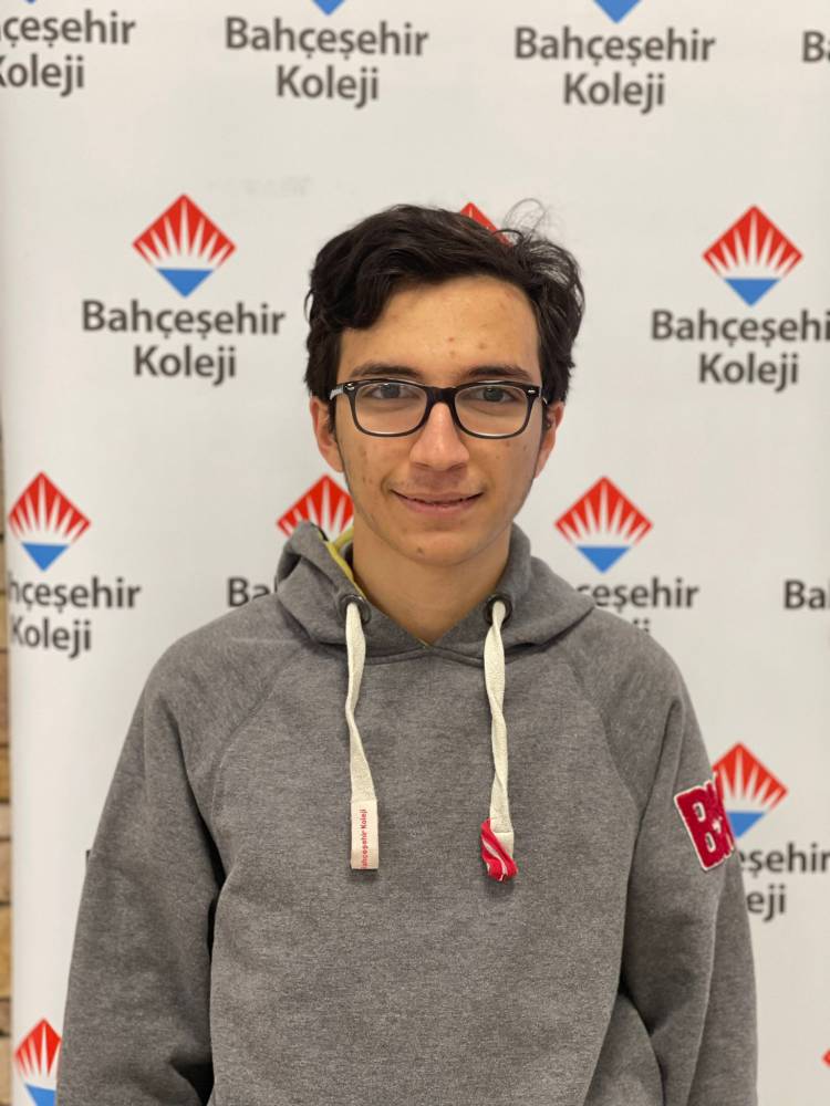 HATAY’A TÜBİTAK’TAN ALTIN MADALYA