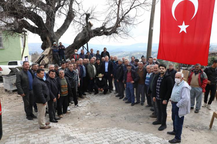 BAŞKAN SAVAŞ’TAN ÇİFTÇİYE GÜBRE DESTEĞİ  SAVAŞ: KALİTELİ GÜBRELERİ ÇİFTÇİMİZE UCUZA ULAŞTIRACAĞIZ  SAVAŞ: HATAY’IN HER NOKTASINDA ALTYAPI ÇALIŞMALARIMIZ DEVAM EDİYOR  LÜTFÜ SAVAŞ: YERELDEN KALKINMAYA ÖNEM VERİYORUZ