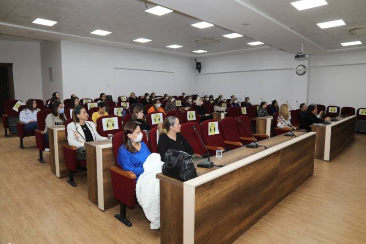 KADINA YÖNELİK ŞİDDETE DUR DE! HBB’DEN KADINA YÖNELİK ŞİDDETLE MÜCADELE EĞİTİMİ