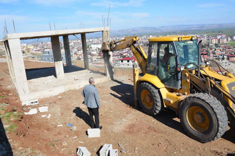 BAŞKAN YAVUZ; “KAÇAK YAPILARA ASLA MÜSADE ETMEDİK, ETMEYECEĞİZ.!”