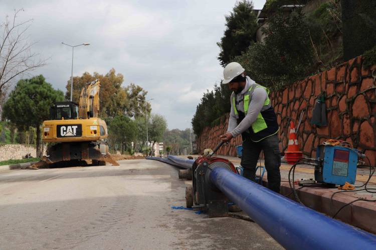 KIRIKHAN’DA ŞEBEKE YENİLEME ÇALIŞMALARI TÜM HIZ DEVAM