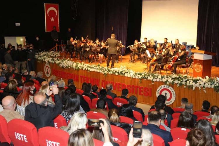 Ünlü Tarihçi Prof. Dr. İlber ORTAYLI, Yükseliş Koleji velileri ile bir araya geldi.