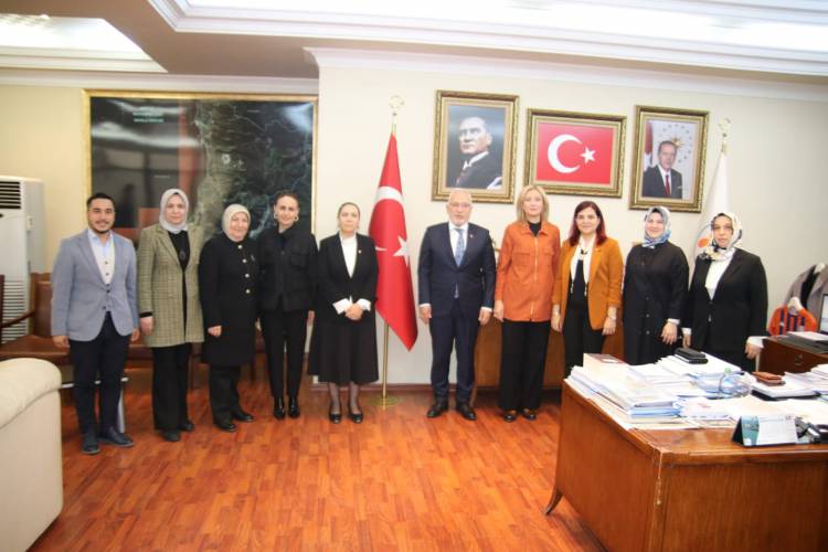  ‘Kadın Emeği Türkiye’nin İstikbali" toplantısı Hatay’da yapıldı ERONAT: BÜYÜK TÜRKİYE HAMLESİ KADIN OLMADAN OLMUYOR